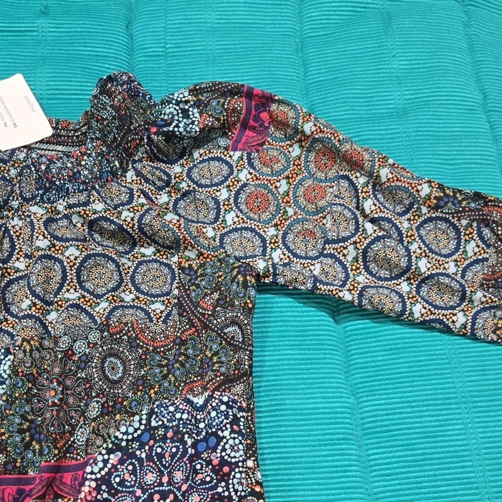 Multicolor Patterned Women's Top - Picture 3 of 3